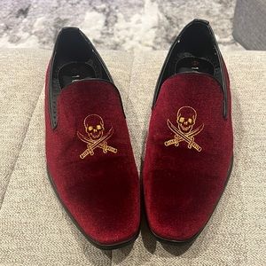 New 1670 red velvet pirate loafers!